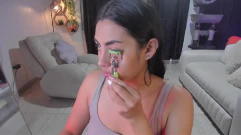 Snapshot of artemis_020 chatting on 05-15-26, 05:47 FENIX online show from 05-15-26, 05:47