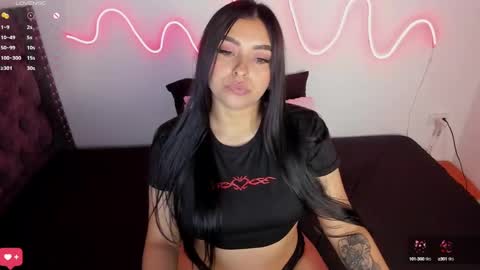 Snapshot of artemisa67_ chatting on 12-23-24, 02:56 ESTEFANY online show from 12-23-24, 02:56