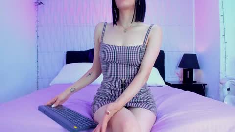 Snapshot of artemisa_leon chatting on 01-15-25, 03:11 artemisa_leon online show from 01-15-25, 03:11