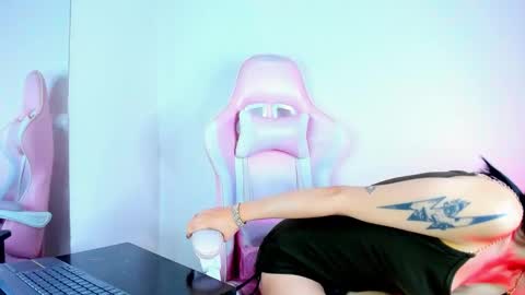 Snapshot of artemisa_leon chatting on 09-11-25, 06:02 artemisa_leon online show from 09-11-25, 06:02