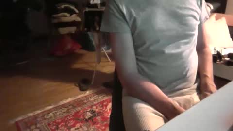 artesian99 online show from 12-17-25, 06:03