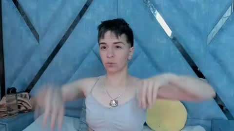 Snapshot of arthemisa_tayy chatting on 08-01-26, 04:01 Arthemisa online show from 08-01-26, 04:01