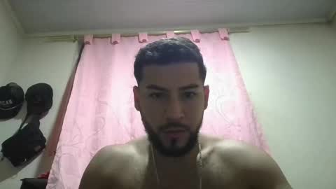 Snapshot of arthur1718 chatting on 11-05-25, 02:33 arthur1718 online show from 11-05-25, 02:33