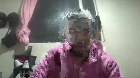 Snapshot of arthur1718 chatting on 11-20-25, 02:34 arthur1718 online show from 11-20-25, 02:34