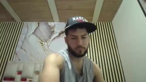 Snapshot of arthur1718 chatting on 02-06-26, 02:27 arthur1718 online show from 02-06-26, 02:27