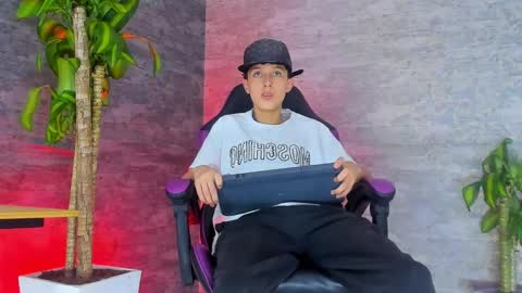 arthurcox_ online show from 09-20-25, 05:47