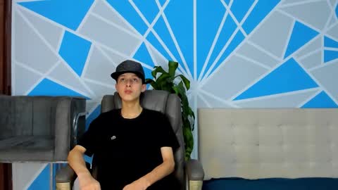 arthurcox_ online show from 10-05-25, 05:33