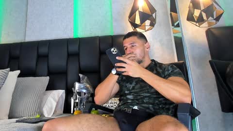 Arthur online show from 01-08-25, 01:32