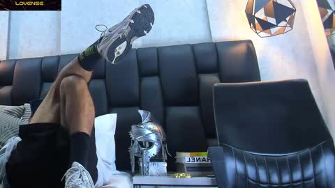 Arthur online show from 02-25-25, 04:57