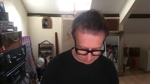 artisterotic online show from 10-28-25, 09:57