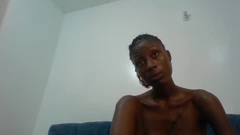 Snapshot of artmilk chatting on 02-18-26, 01:34 artmilk online show from 02-18-26, 01:34