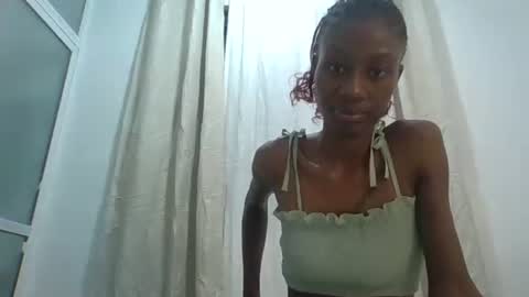 Snapshot of artmilk chatting on 02-21-26, 01:06 artmilk online show from 02-21-26, 01:06