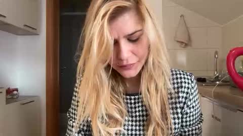 MIA online show from 01-17-26, 10:31