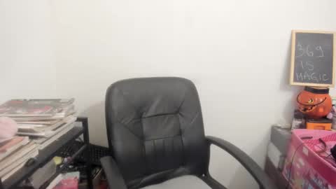 MIA online show from 04-02-26, 02:37