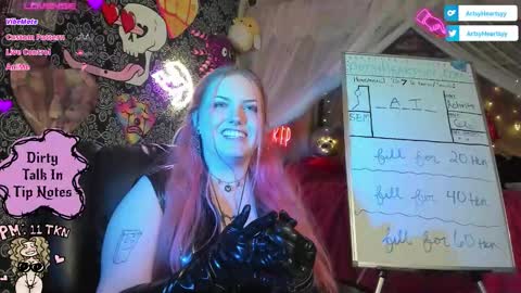 Snapshot of artsyheartsyy chatting on 11-04-25, 02:32 ArtsyHeartsyy online show from 11-04-25, 02:32