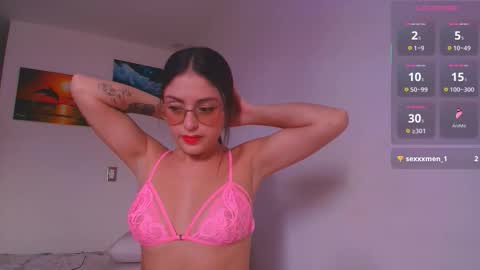 Snapshot of artt_juli chatting on 03-11-26, 10:38 Im juli online show from 03-11-26, 10:38