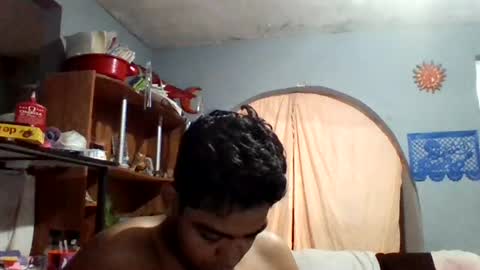 Snapshot of arturo_alvarado93 chatting on 06-25-26, 04:00 the chosen one online show from 06-25-26, 04:00