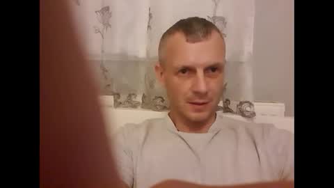 Snapshot of arturporshe69 chatting on 12-15-25, 07:18 arturporshe69 online show from 12-15-25, 07:18