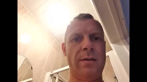 Snapshot of arturporshe69 chatting on 12-19-25, 02:24 arturporshe69 online show from 12-19-25, 02:24