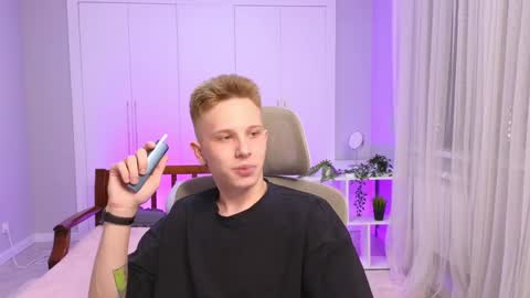 Archie online show from 12-30-24, 05:15