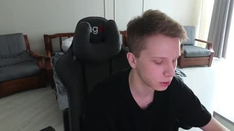 Archie online show from 02-27-25, 08:17