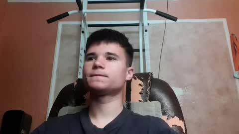 Snapshot of arvyn_ chatting on 04-13-26, 07:36 Denis online show from 04-13-26, 07:36