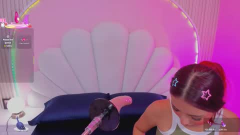 Snapshot of ary__cherry chatting on 01-08-26, 08:44 Ary online show from 01-08-26, 08:44