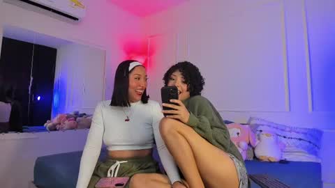 Ariana and Kelsieh online show from 08-07-26, 11:18
