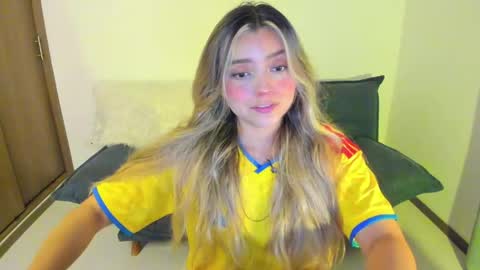 Snapshot of ary_cam230 chatting on 06-07-26, 10:13 Zahaara online show from 06-07-26, 10:13