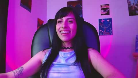   Independent Model online show from 04-16-26, 09:39