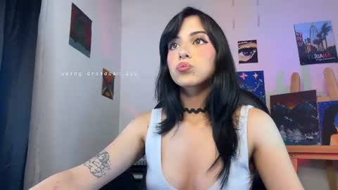   Independent Model online show from 07-01-26, 12:34