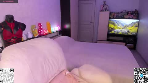 Snapshot of arya_deepthroat_queen chatting on 02-19-25, 02:44 Arya  Fn  Talented Arya   online show from 02-19-25, 02:44