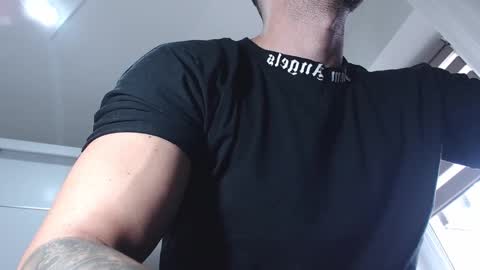 AryanAian1 online show from 11-05-25, 11:32