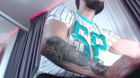 AryanAian1 online show from 04-02-26, 02:37