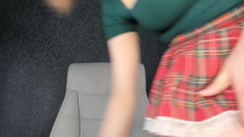 Snapshot of asami_san chatting on 01-29-25, 03:44 Asami online show from 01-29-25, 03:44