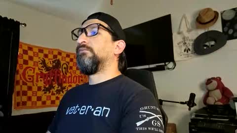 devilPup75 online show from 01-08-26, 04:42