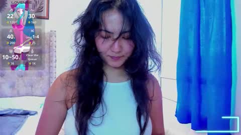 Snapshot of asaray_t chatting on 09-17-25, 05:47 Saray online show from 09-17-25, 05:47