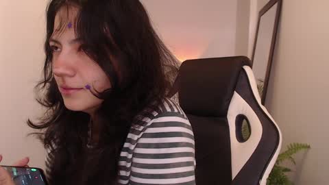 Snapshot of asaray_t chatting on 04-12-26, 02:22 Saray online show from 04-12-26, 02:22