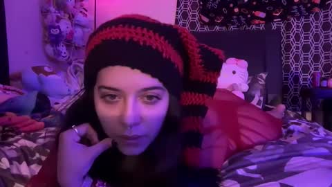 ascendingaura222 online show from 02-19-26, 03:57