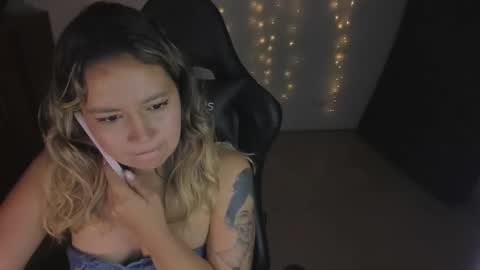 Snapshot of ash_smith1 chatting on 03-06-25, 11:53 ash_smith1 online show from 03-06-25, 11:53