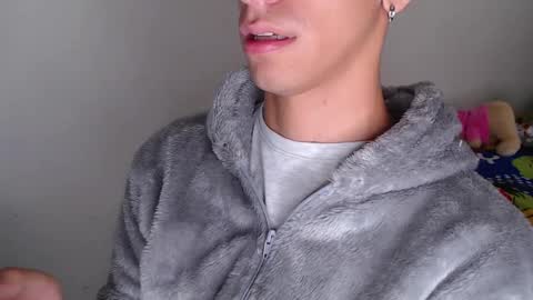 Snapshot of ash_v1 chatting on 02-11-25, 03:40 Ash online show from 02-11-25, 03:40