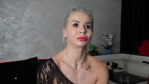 Asha online show from 01-26-25, 01:20