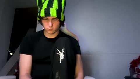 Snapshot of ashbuyersss chatting on 02-06-25, 02:00 ashbuyersss online show from 02-06-25, 02:00