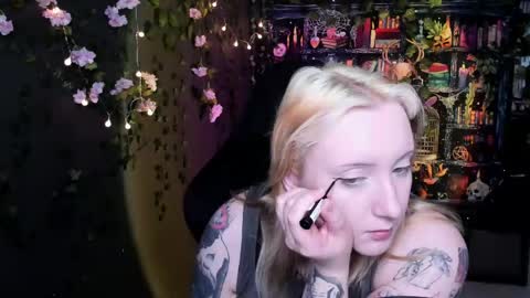 Snapshot of asheluck chatting on 05-30-26, 03:25 AshleyAshe online show from 05-30-26, 03:25