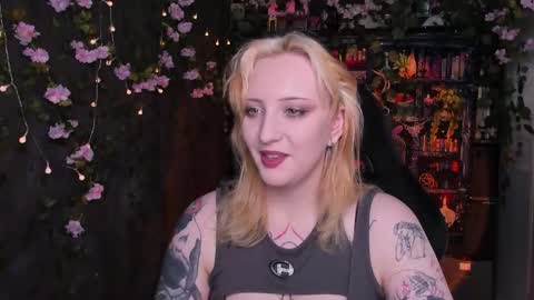 Snapshot of asheluck chatting on 06-06-26, 06:29 AshleyAshe online show from 06-06-26, 06:29