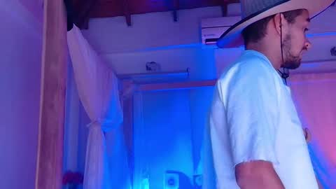 Snapshot of asherxxx_ chatting on 02-20-26, 06:26 CARIBBEAN DREAM online show from 02-20-26, 06:26