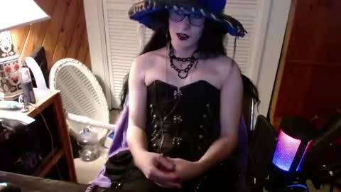 Snapshot of ashethegengar chatting on 06-18-26, 12:44 Ashley Scarlett online show from 06-18-26, 12:44