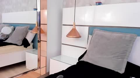 Ashkoreh online show from 10-17-25, 08:22