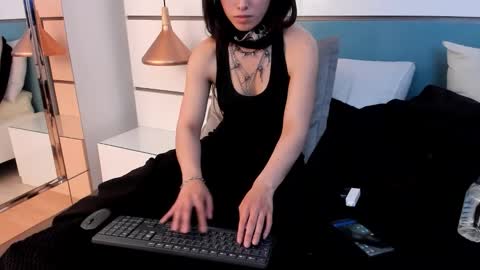 Ashkoreh online show from 11-19-25, 07:14