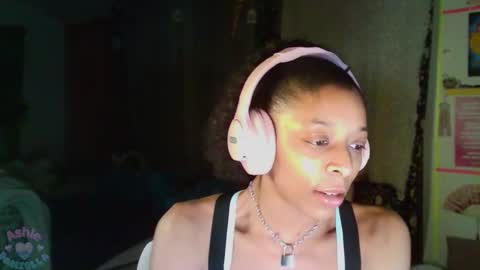 Snapshot of ashledaniella chatting on 02-02-25, 05:53 Ashle online show from 02-02-25, 05:53